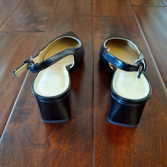 FRANCO SARTO "Racer" Black Leather Pointy Toe Slingbacks - Size 6.5 - Picture 5 of 7